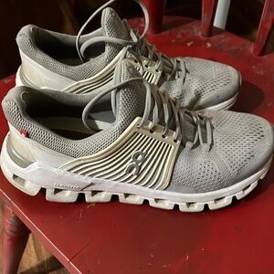 Oncloud Cloudswift size 8